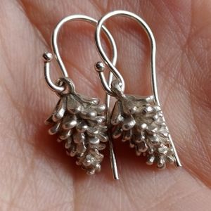 925 Sterling Silver Pine Cone Winter Nature Botanical Earrings Like New